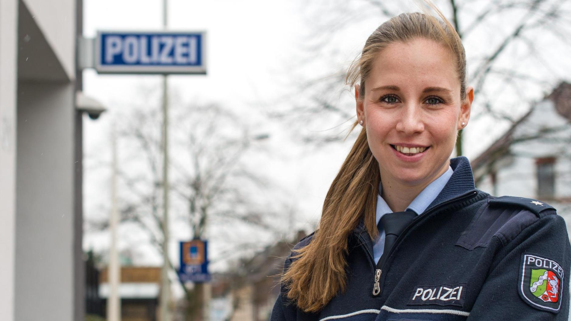 Interview Mit Polizistin Diese Kommissarin Kennt 110 Gründe Polizistin Zu Sein Augsburger