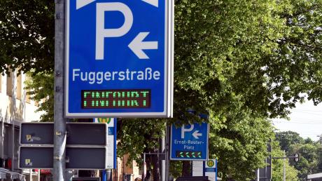 Die Debatte um eine neue Tiefgarage in der Fuggerstraße geht weiter. 