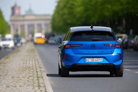 Neuer Stromer von Opel: Testfahrt im Astra Electric: Neuer Antrieb,  vertraute Optik