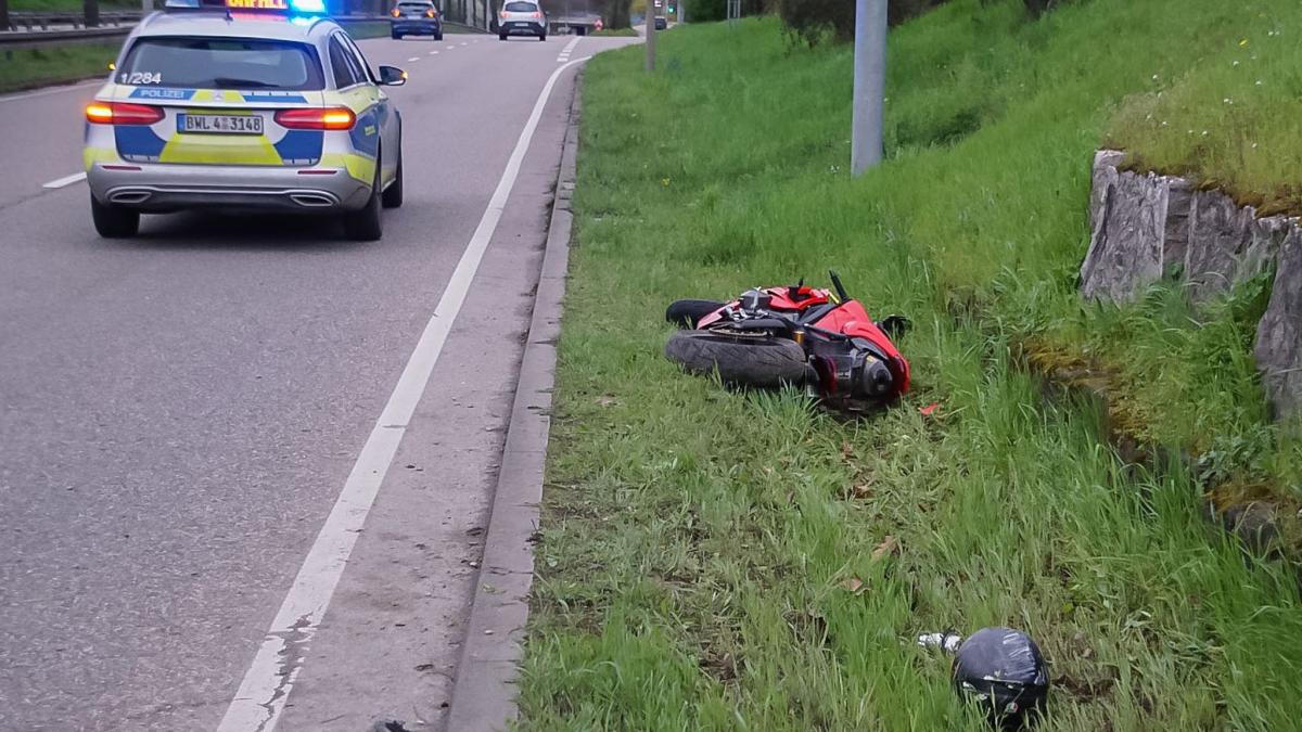 Unfall 22 Jähriger Motorradfahrer Stirbt Nach Überholmanöver