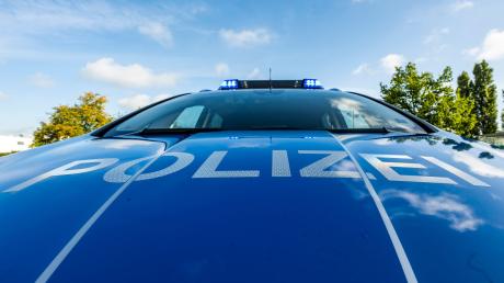 Mit 1,7 Promille fuhr ein Autofahrer am Dienstagnachmittag laut Polizei durch Welden.
