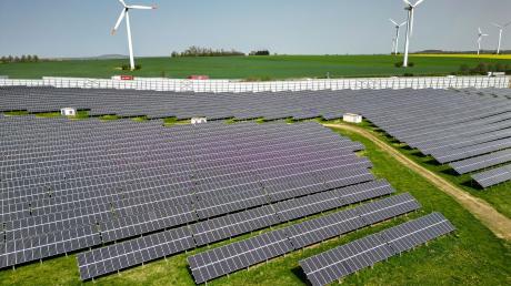 Windkraft ist eine Säule der Energiewende, das Land Bayern fördert sie lediglich mit geringen Mitteln. (Foto Archiv)