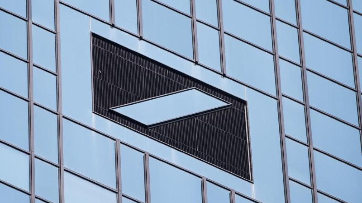 Deutsche Bank: Deutsche Bank macht 5,7 Milliarden Euro ...