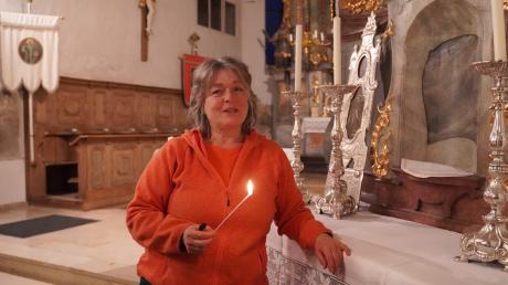 Viel zu tun hat in den nächsten Wochen Mesnerin Ulrike Remmele in der Pfarrkirche St. Ulrich in Rettenbach.