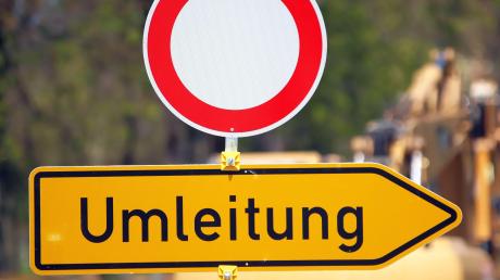 Zwischen Deubach und Wettenhausen beginnen ab Montag, 10. Juli, die Arbeiten für den Straßenbau. Hierzu muss die Straße voll gesperrt werden.