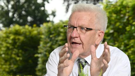 Der baden-württembergische Ministerpräsident Winfried Kretschmann empfiehlt CSU-Chef Markus Söder eine schwarz-grüne Koalition nach der Landtagswahl.