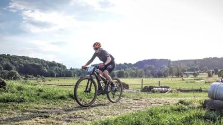 Die Mountainbike-Szene im Landkreis erwartet gespannt das neue Waldgesetz. Darunter auch Stefanie Steinhart, erfolgreiche Mountainbikerin aus Ried.