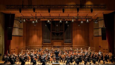 Die Augsburger Philharmoniker - hier bei einem ihrer Sinfoniekonzerte in Augsburg - werden von einem B- zu einem A-Orchester aufgewertet.
