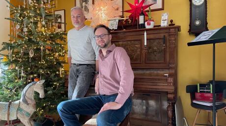 Weihnachten bei Alejandro Marco-Buhrmester (links) und Wiard Withold.