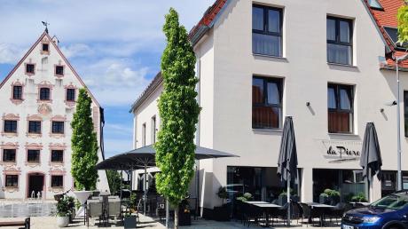 Umgezogen ist das Restaurant da Piero von der Jochnerstraße in die Karl-Mantel-Straße in das Gebäude von Hans Drexel am Wasserschloss in Krumbach.