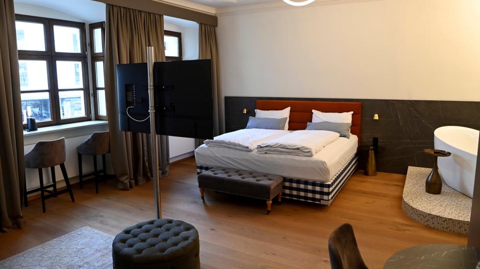 In der Maximillianstraße hat jüngst ein neues Hotel aufgemacht - die Maxim Suites. Die Zahl der Betten in Augsburg ist damit auf knapp 7000 gestiegen.