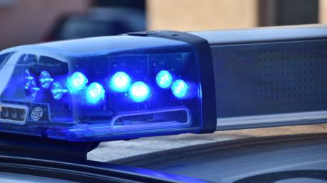 Bei Unfällen in Dillingen und Höchstädt haben ein 49-Jähriger und eine 44-Jährige Verletzungen erlitten. 