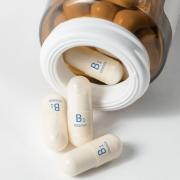 Vitamin B1 ist ein wasserlösliches Vitamin mit geringer Toxizität.