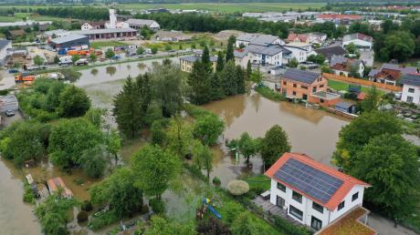 Nach dem verheerenden Hochwasser geht es nun um die Erforschung der Schwachstellen. Dazu gehört in Mering teilweise auch das Kanalnetz. 