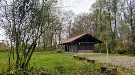Ein Unbekannter hat den Rasen des Kreisjugendring-Zeltplatzes bei Tapfheim ruiniert.