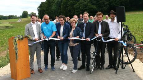 Der neue Radweg zwischen Bissingen und Mönchsdeggingen ist am Freitag eingeweiht worden.