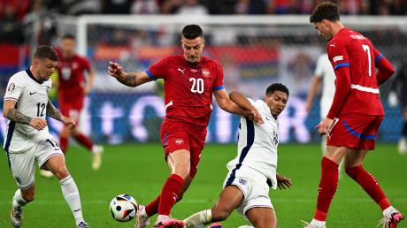 Nach dem Match gegen Serbien trifft England bei der EM 2024 nun auf Dänemark. Hier gibt es alle Infos zur Übertragung im TV und Stream inklusive Live-Ticker.