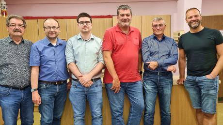Die neu gewählte Vorstandschaft der SPD Meitingen (von links): Werner Grimm, Matthias Mark, Vincent Langhans, Steffen Haas, Gerhard Zach und Anton Bier. Auf dem Bild fehlt Günther Burgemeister.