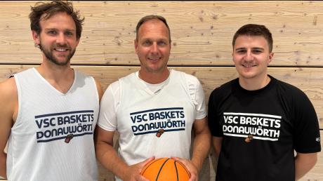 Das neue Trainerteam der VSC Baskets Donauwörth: (von links) Co-Trainer Jo Gölkel, Headcoach Holger Grabow und Spielführer/Kapitän Niklas Scheuerer.