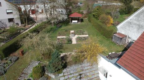 Beim Vereinsgarten des Gartenbauvereins Todtenweis handelt es sich um die ehemalige Obstwiese des Gruin-Anwesens in Todtenweis. 