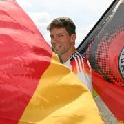 Rupert Wagner aus Gersthofen sieht dem Fußball-Nationalspieler Thomas Müller zum Verwechseln ähnlich. 
