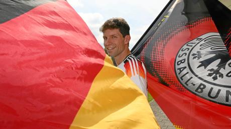 Rupert Wagner aus Gersthofen sieht dem Fußball-Nationalspieler Thomas Müller zum Verwechseln ähnlich. 