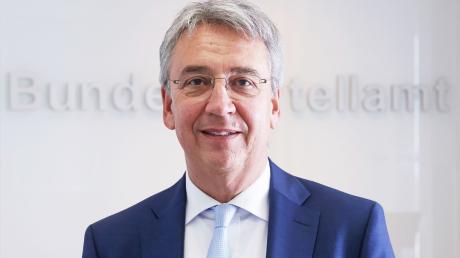 «Künstliche Intelligenz ist unter Wettbewerbsgesichtspunkten ein Brandbeschleuniger der ersten Güte», sagte der Chef des Bundeskartellamts, Andreas Mundt, am Mittwoch in Bonn.