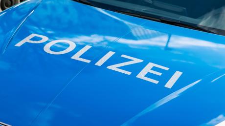 Die Polizei Donauwörth hatte es mit einem Unfall zu tun, den der Fahrer eines Müllfahrzeugs verursacht hatte.