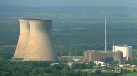 Nach der Revision ist Block C des Gundremminger Atomkraftwerks wieder ans Netz gegangen. 