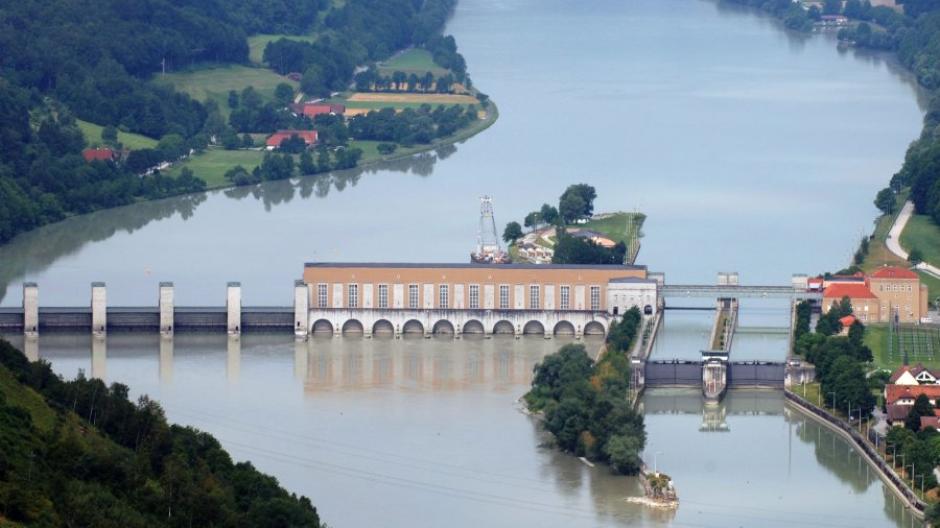 Passau An Der Donau Droht Die Hochste Hochwasser Warnstufe Augsburger Allgemeine