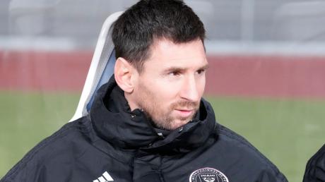 Fußball-Star Lionel Messi berichtet in einem Interview von seiner Entscheidung, zu einem Psychologen zu gehen.
