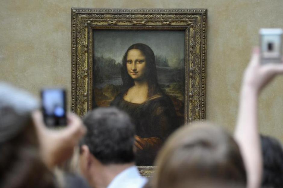 Das Beruhmteste Gemalde Der Welt Leonardos Mona Lisa Im Pariser Louvre Foto Horacio Villalobos Epa Augsburger Allgemeine