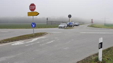 An der Kreuzung bei Gut Lichtenberg ereignen sich immer wieder Unfälle. Am Dienstagabend krachten dort drei Autos zusammen.