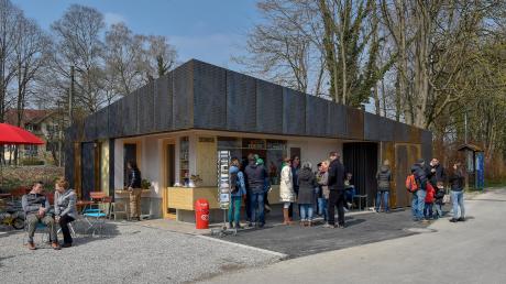 Der neue Kiosk in den Seeanlagen in Dießen hat eröffnet.