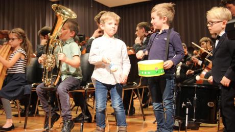 Kinderkonzert zum Jubiläum: Der Nachwuchs der Orchestermitglieder konzertierte für seine Eltern. 