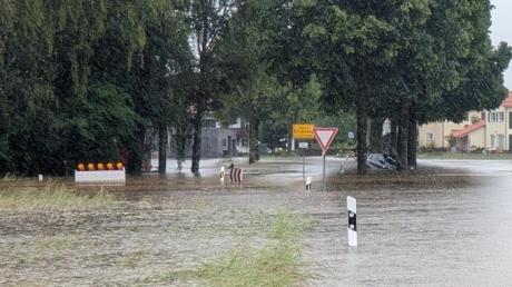 Das Hochwasser hat in der Region große Schäden angerichtet. Die Stadt Mindelheim rät zu weiteren Vorsichtsmaßnahmen.