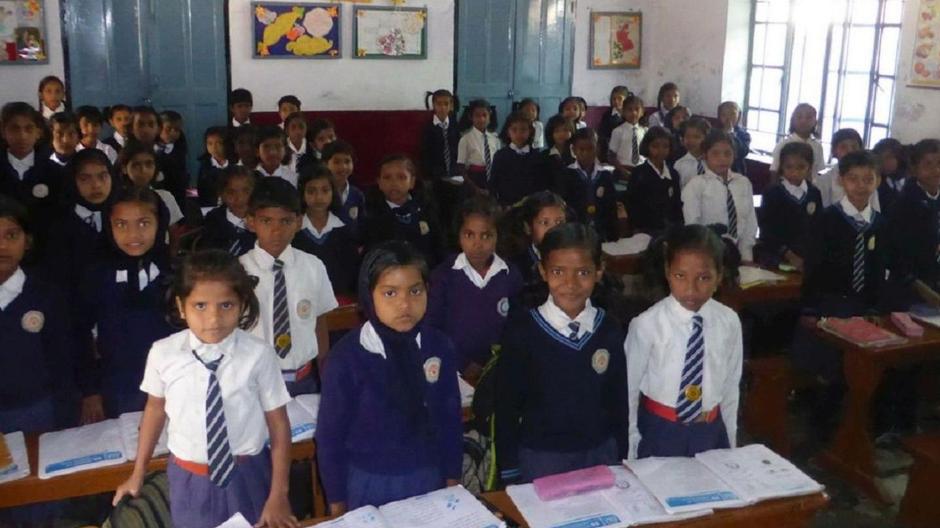Soziales 140 Euro Fur Ein Schuljahr In Indien Rieser Nachrichten