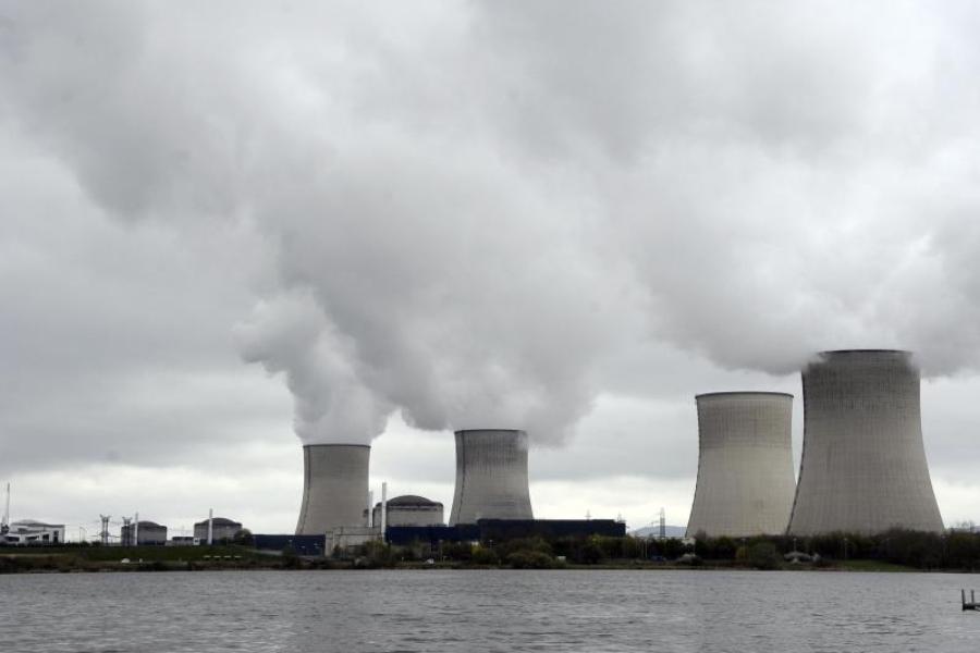 Atomkraft Block Des Atomkraftwerks Cattenom Nach Brand Weiter Vom Netz Augsburger Allgemeine