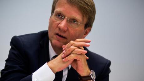Kanzleramtsminister Ronald Pofalla (CDU) stellte sich am Donnerstag den Fragen des Parlamentarischen Kontrollgremiums.

