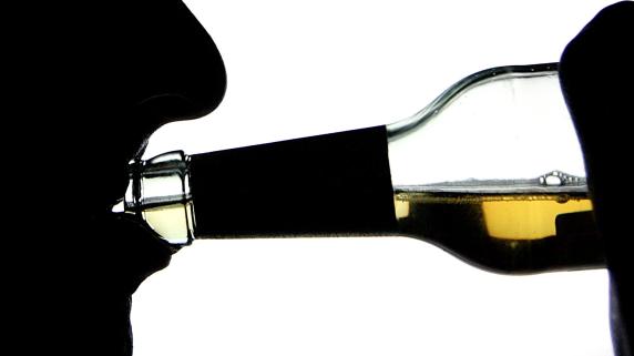Corona und Alkohol: Das müssen Sie unbedingt beachten