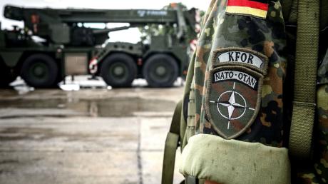 Bundeswehrsoldatin der deutschen Kfor im kosovarischen Prizren.