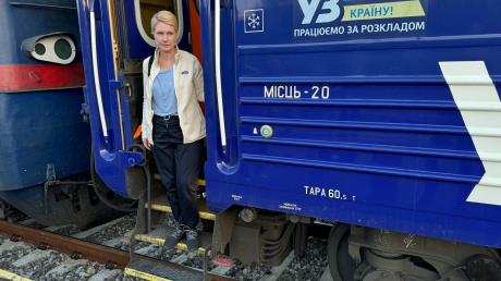 Manuela Schwesig (SPD) ist mit dem Zug in die Ukraine gereist.