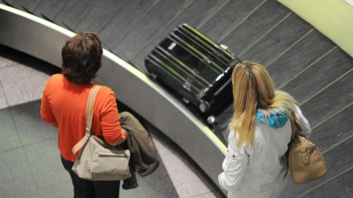 Tourismus Warten Am Kofferband Das Passiert Mit Verlorenem Gepack Augsburger Allgemeine