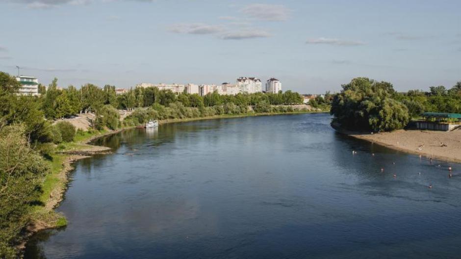 Der Fluss Dnister durchfließt die Ukraine und die Republik Moldau - und die Stadt Tiraspol in Transnistrien.