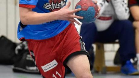 Nicht nur Christoph Stöcker ist mit der ersten Mannschaft im Einsatz: Am Wochenende herrscht bei den Handballern Hochbetrieb. 
