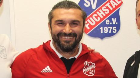 Der SV Fuchstal trat erstmals unter dem neuen Trainer Salih Yilmaz zu einem Punktspiel an. 	