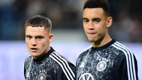Florian Wirt (links) und Jamal Musiala sollen zu den prägenden deutschen Spielern der Zukunft werden.