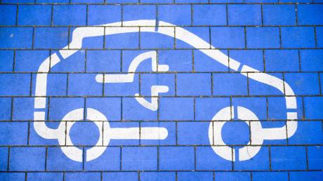 Für die aktuelle Studie haben die Forscher anhand von zehn Kriterien bewertet, wie erfolgreich 21 der weltweit größten Automobilhersteller beim Übergang zu abgasfreien Fahrzeugen sind.